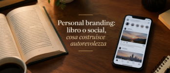 Personal branding: libro o social, cosa costruisce autorevolezza Bilancia che confronta libro o social per il personal branding e l'autorevolezza online